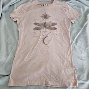 Juniors tshirt with dragonfly sun and moon size small